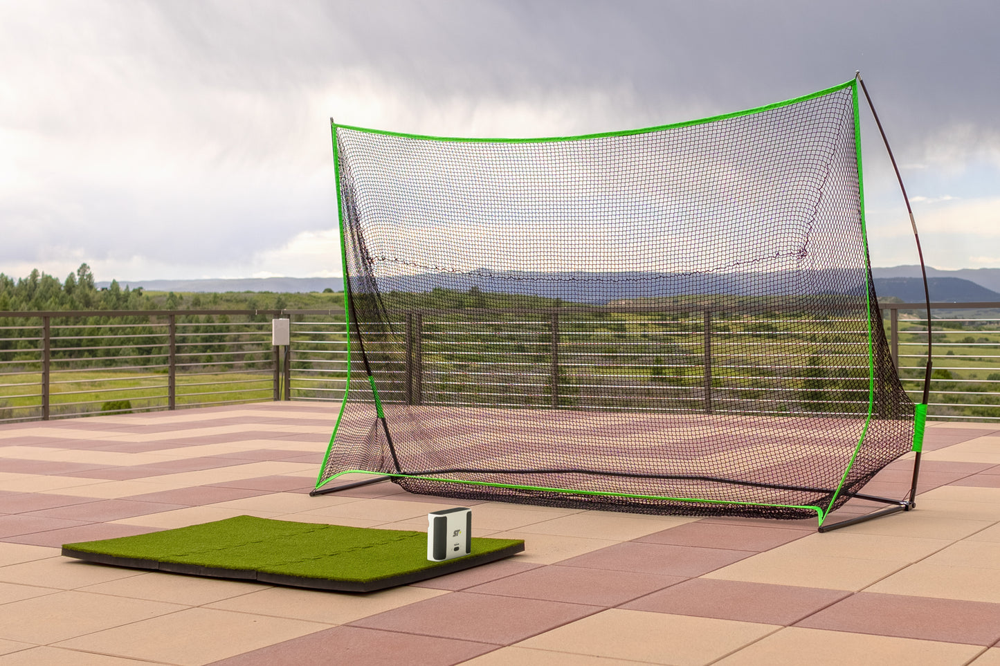 SKYTRAK+ Portable Golf Sim Studio – Indoor & Outdoor Practice Package
