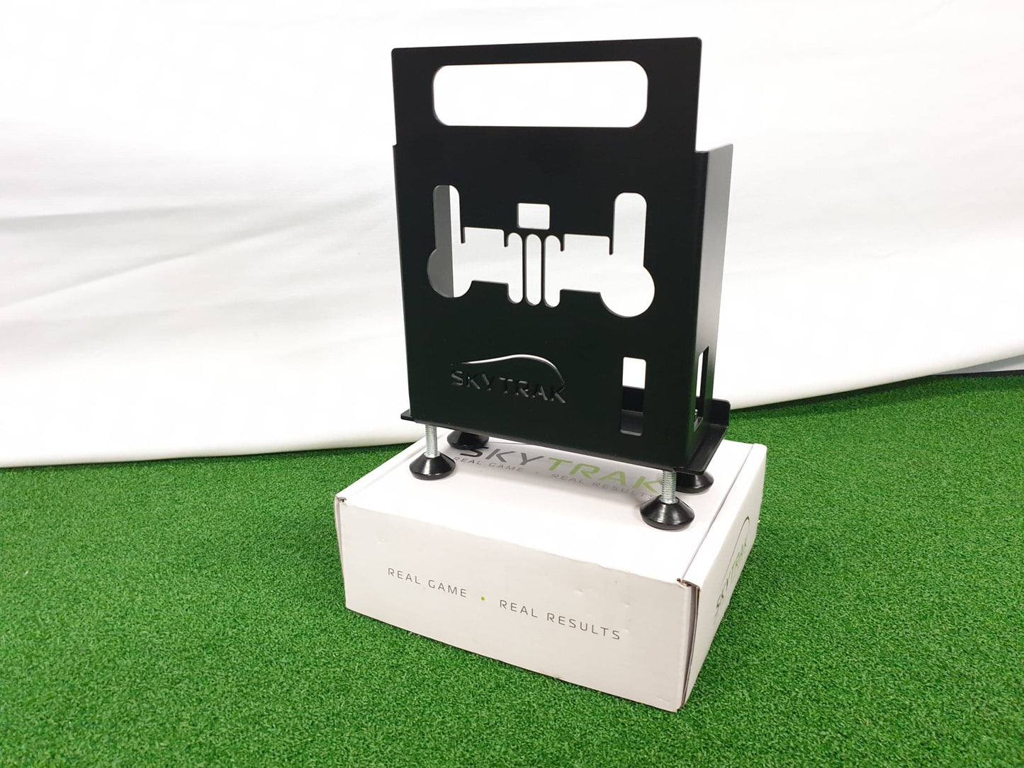 SkyTrak Golf Simulator Launch Monitor Bundle: Precision, Value & 31 World-Class Courses Access